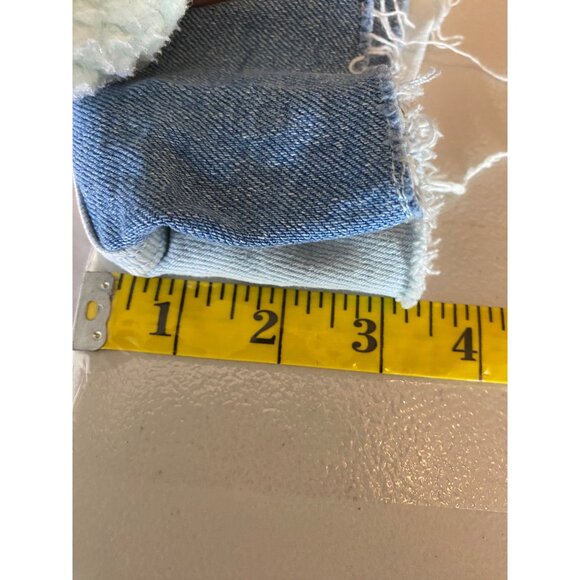 Hollister Ultra High-Rise Mom Shorts Distressed Denim Patchwork Size 5 - Picture 9 of 10